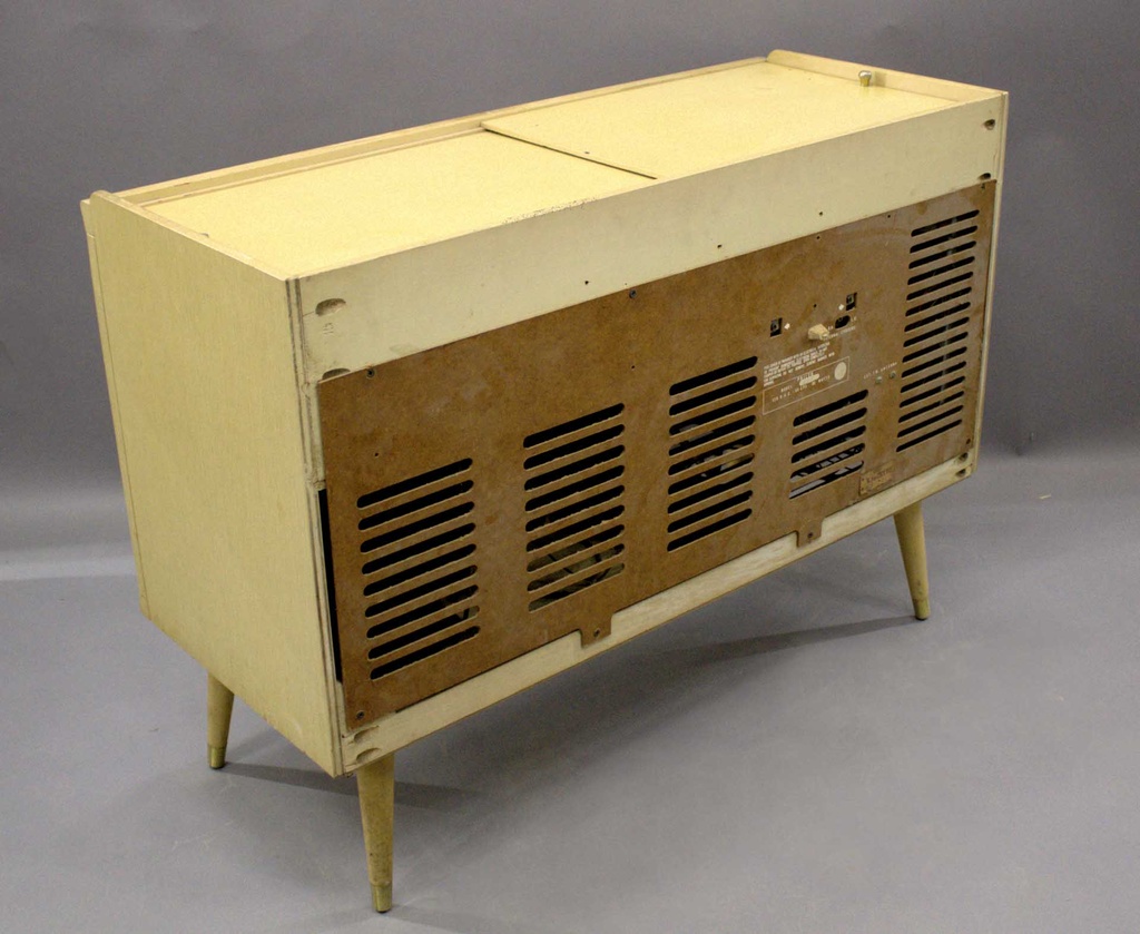 PER-087-02.jpg