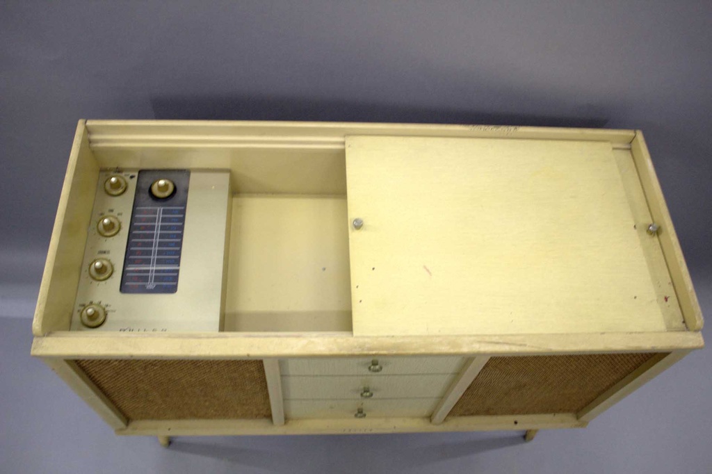 PER-087-04.jpg