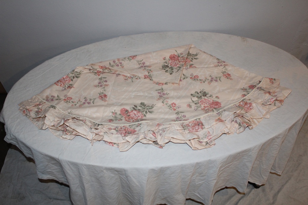 Tablecloth