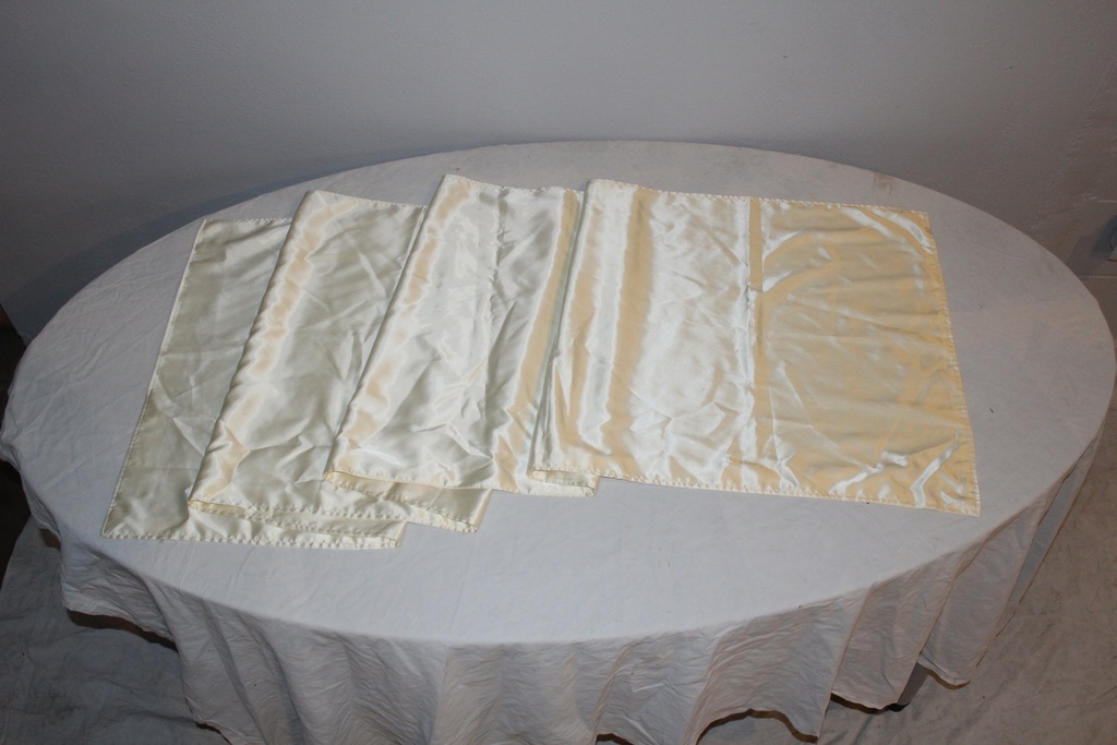 Table Runner