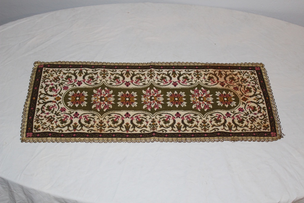 Table Runner