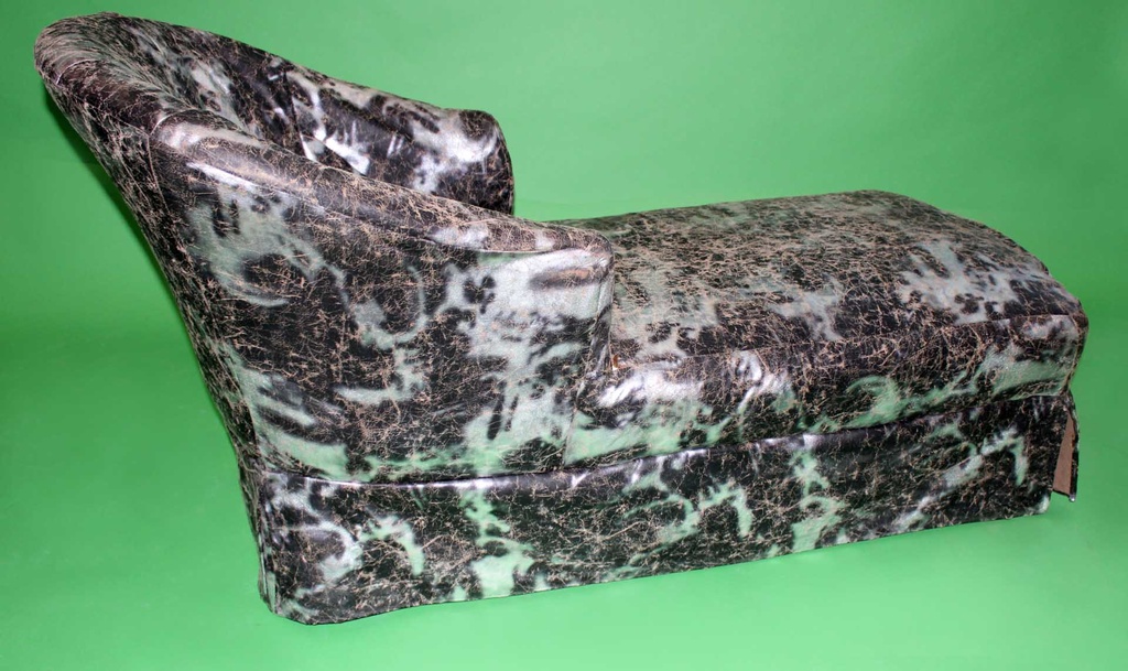 Chaise Lounge