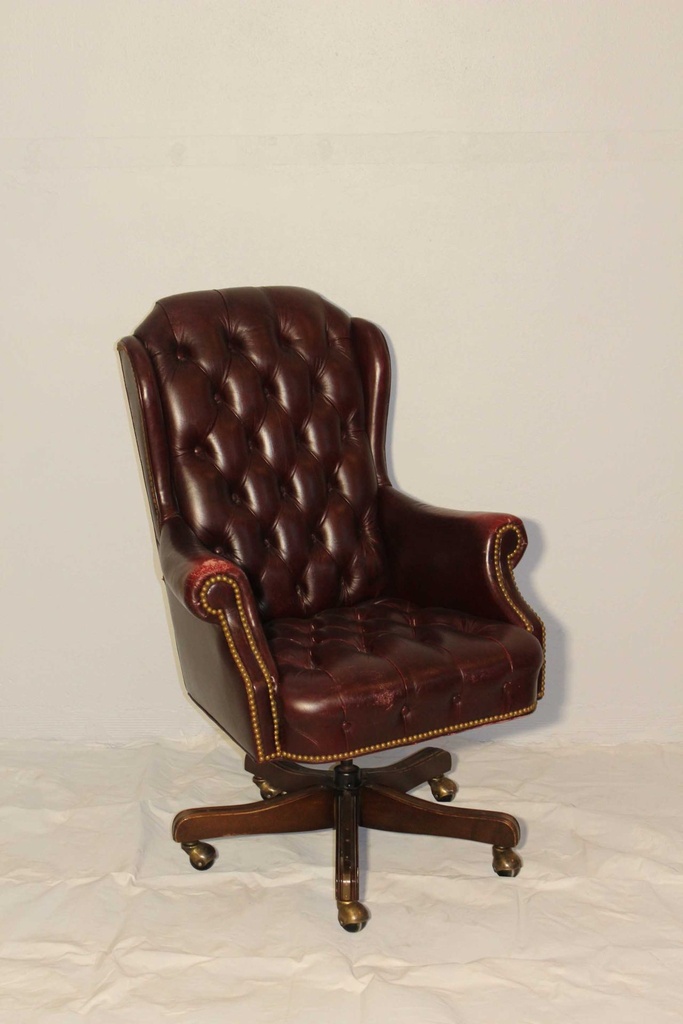 Executive Desk Chair
