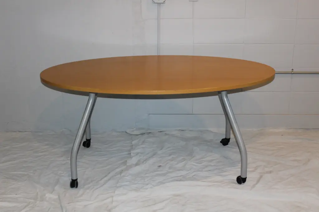 Rolling Werndl Table