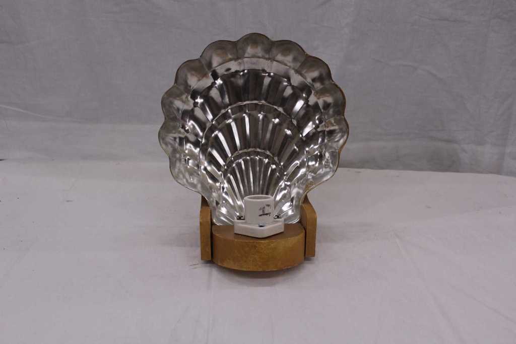 Seashell Footlight