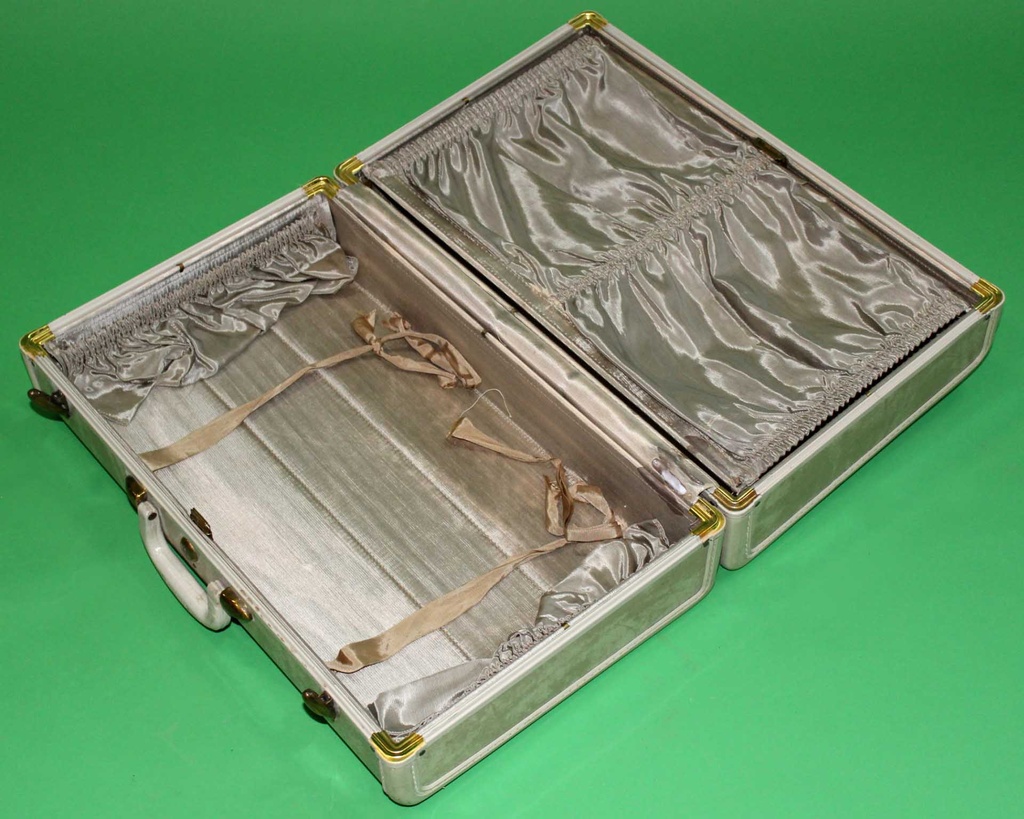 Vintage Suitcase 