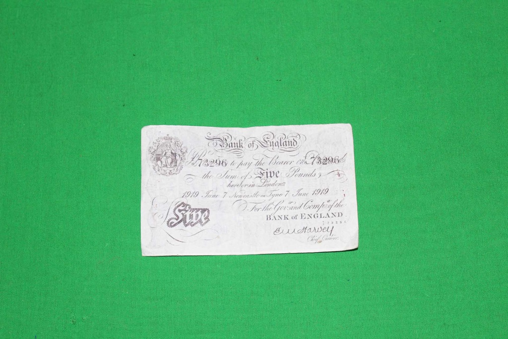 Victorian £5 Note