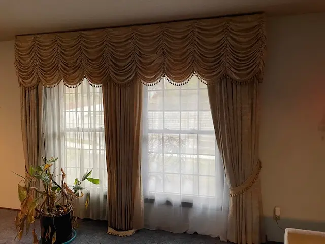 Gold Brocade Curtain Set - 7ft