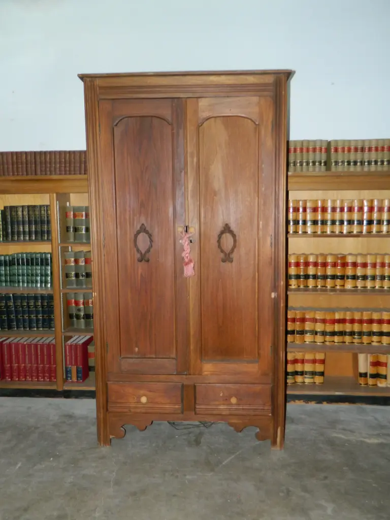 Armoire