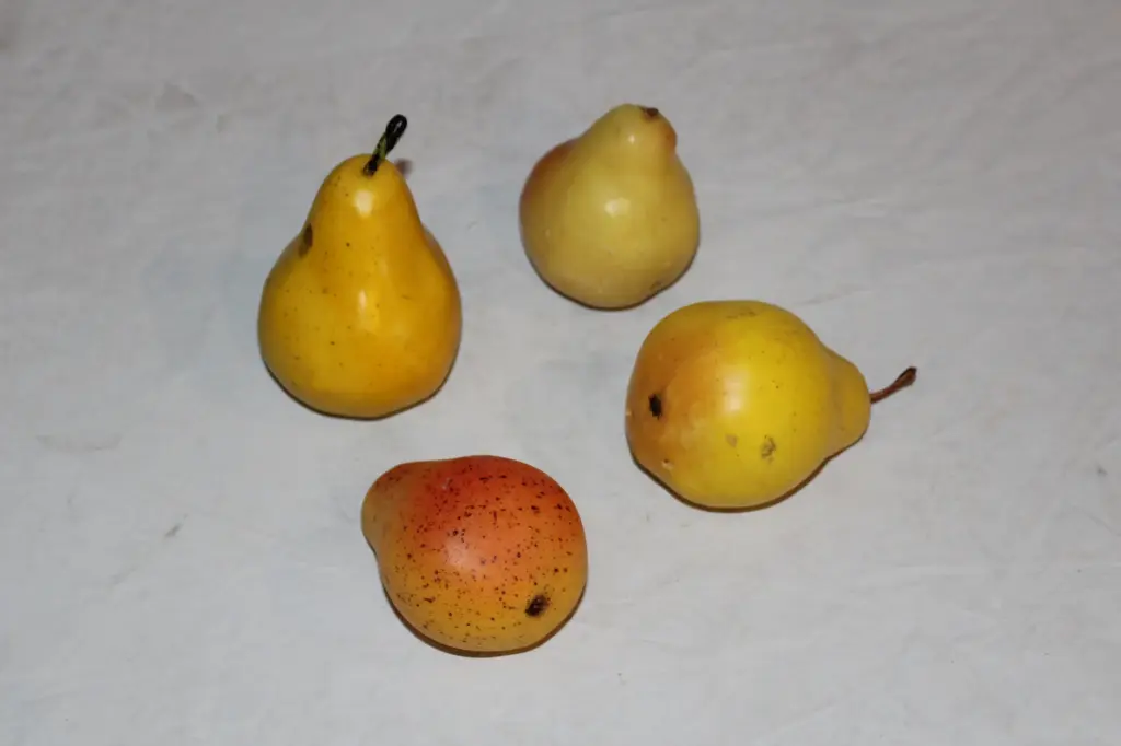 Yellow Pear