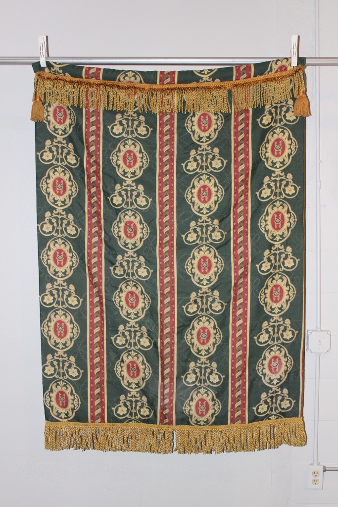 Curtain