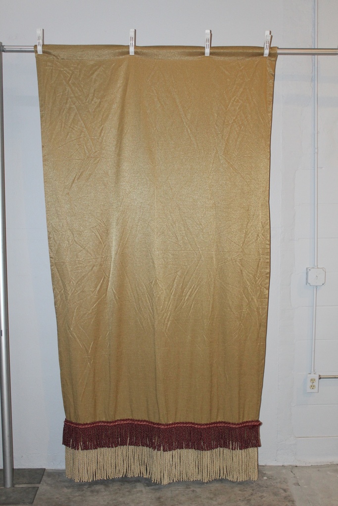 Curtain