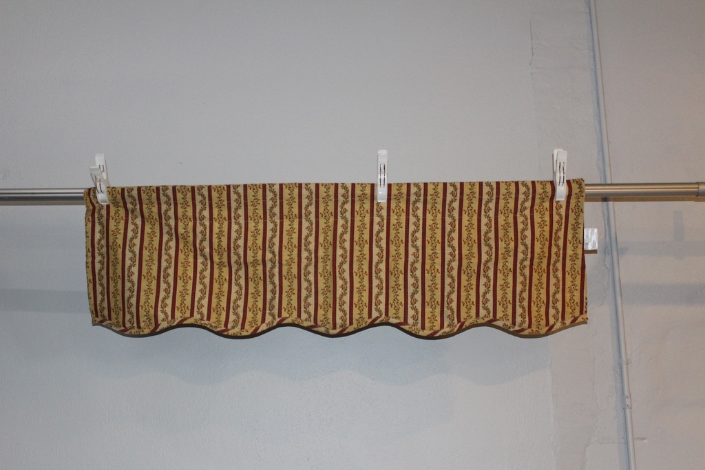 Reversible Valance