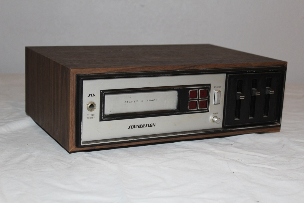 8-track Player