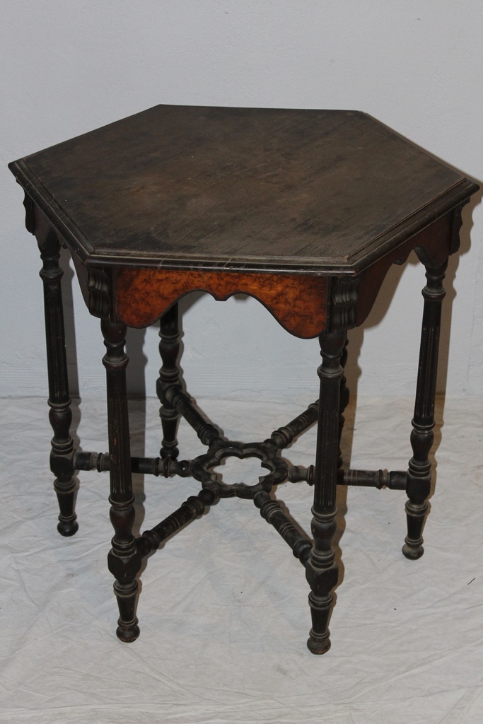 Octagon Table
