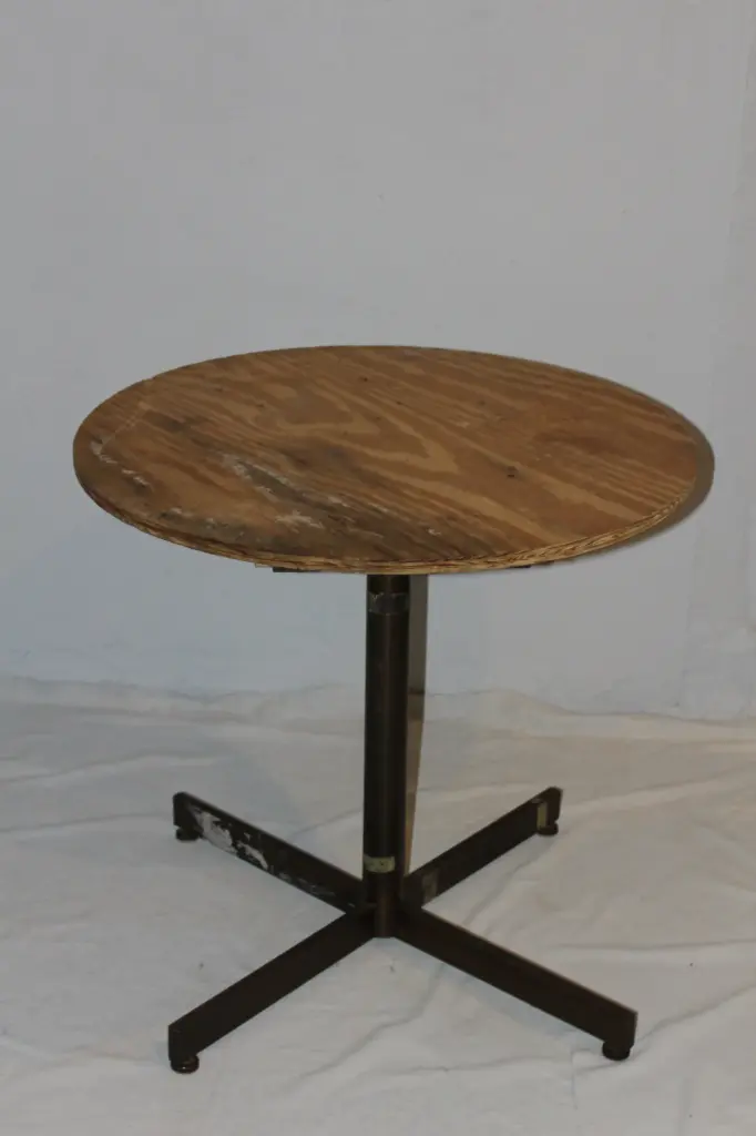 Circle Table