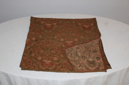 [PBT-017] Tablecloth