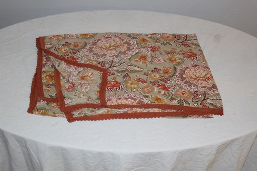 [PBT-043] Tablecloth
