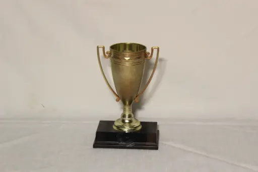 [PDA-024] Trophy Cup