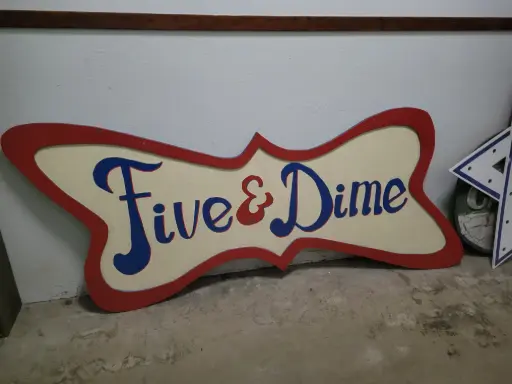[PDG-027] Five & Dine Sign
