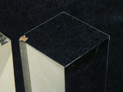 [PFP-012] Mirror Column