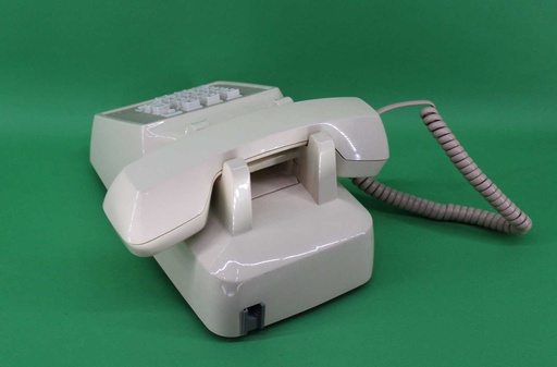 [PEP-080] Desk Telephone