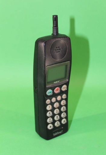 [PEP-087] Cell Phone
