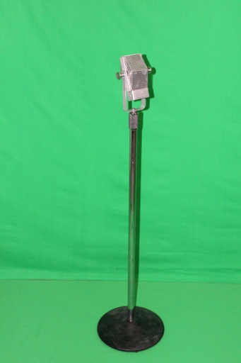 [PER-069] Diamond Microphone with Chrome Stand