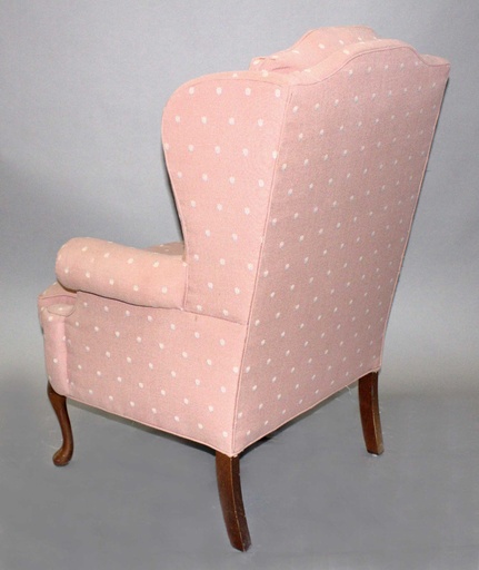 [PFC-064] Wingback Armchair