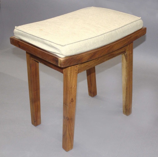 [PFS-031] Stool