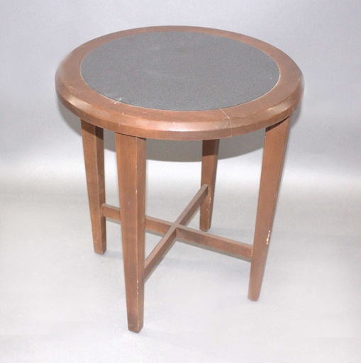 [PFT-002] End Table