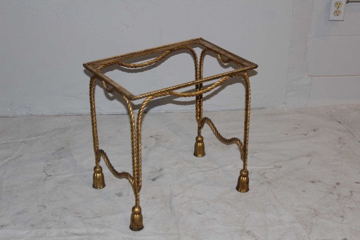 [PFT-040] End Table