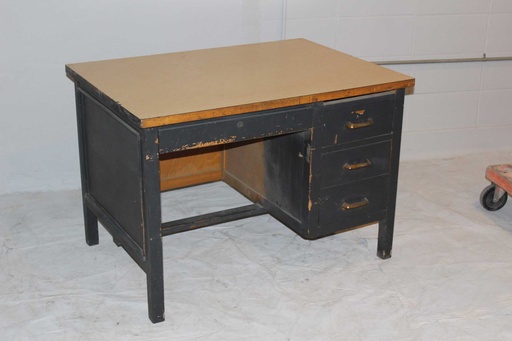 [PFT-046] Desk
