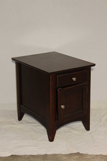 [PFT-066] End Table