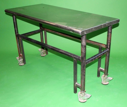 [PFT-112] Steel Table
