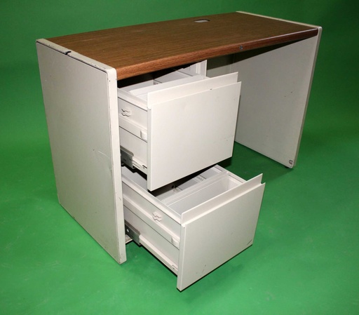 [PFT-119] Desk