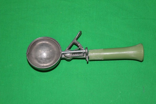 [PKU-015] Ice Cream Scoop