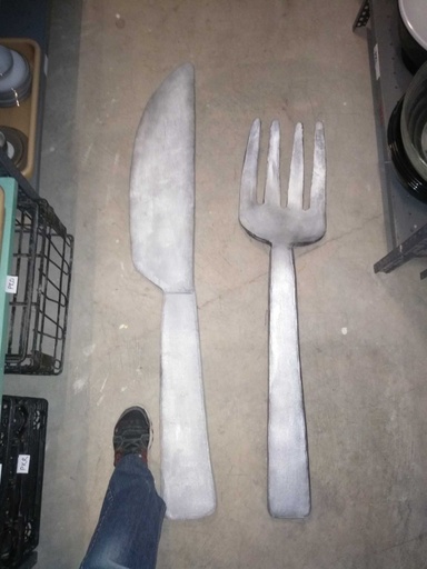 [PKU-072] Giant Fork & Knife