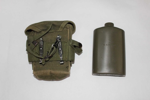 [PMA-005] Military Flask & Pouch