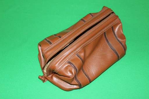 [PMC-006] Toiletry Bag