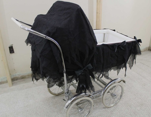 [PMN-002] Vintage Pram