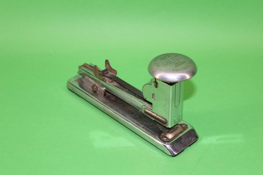 [PMO-031] Stapler