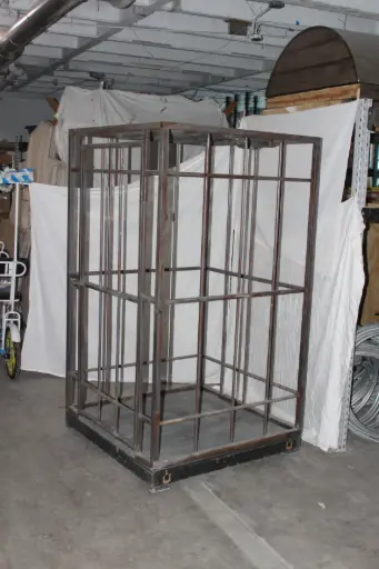 [PMS-023] Steel Jail/Cage