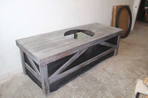 [PMS-041]  Melting Table