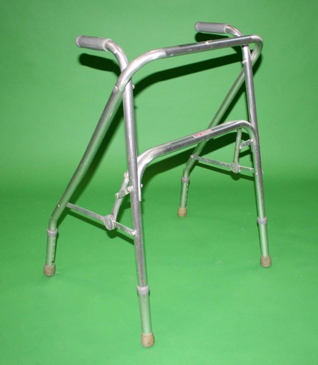 [PPC-008] Folding Walker
