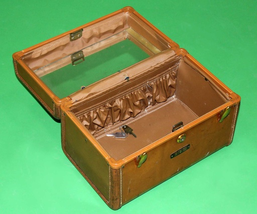[PPL-003] Vintage Makeup Case
