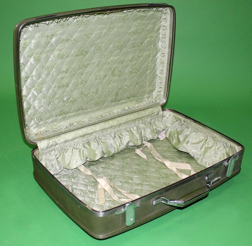 [PPL-005] Vintage Suitcase 