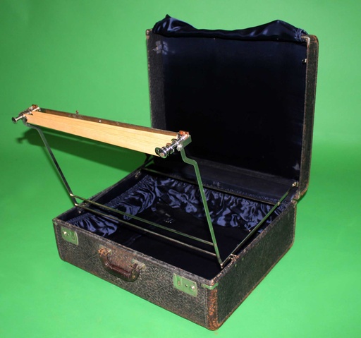 [PPL-020] Vintage Suitcase 