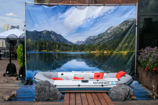 [PDD-014] Lake/Raft PhotoOp