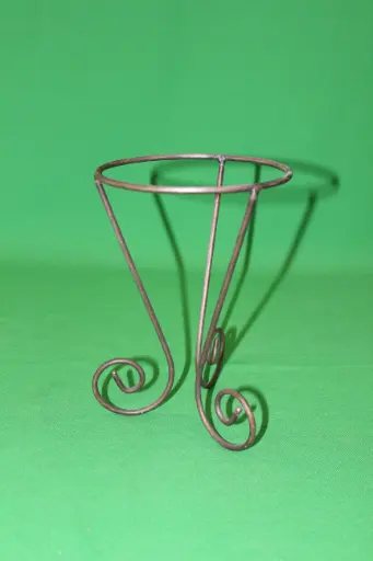 [PDS-042] Wire Tripod Stand
